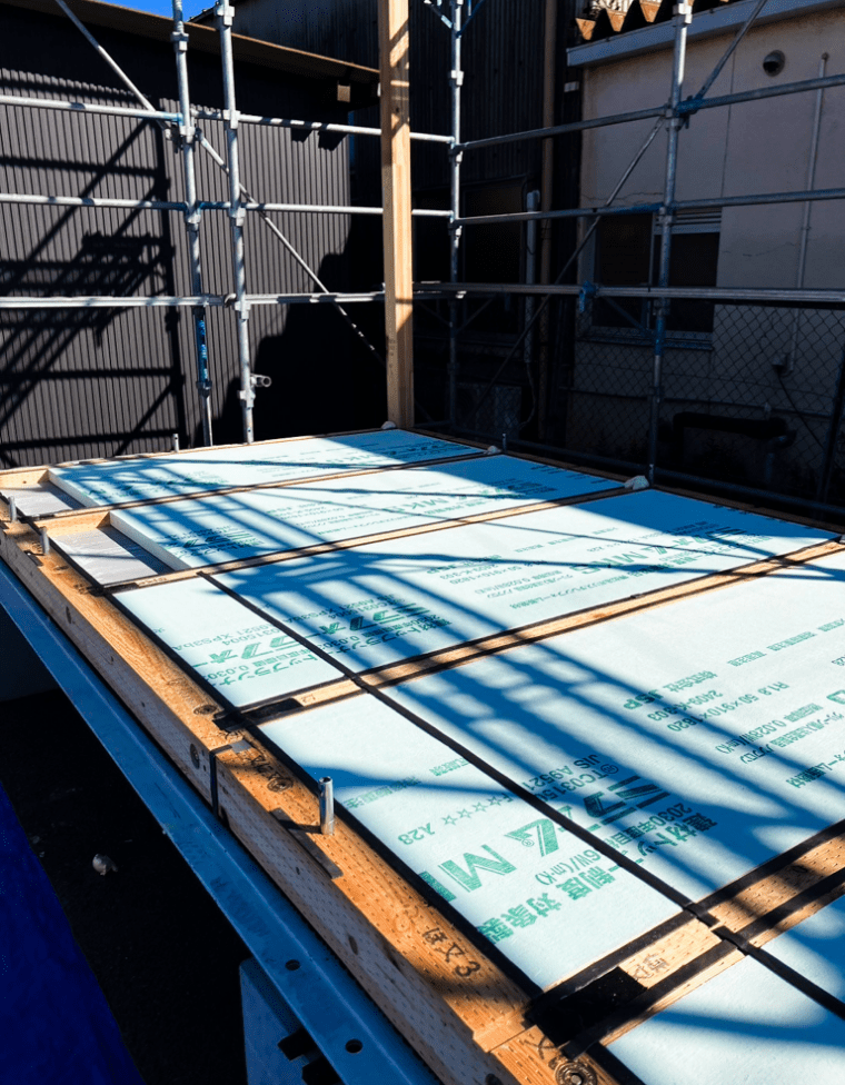 床断熱入れ写真