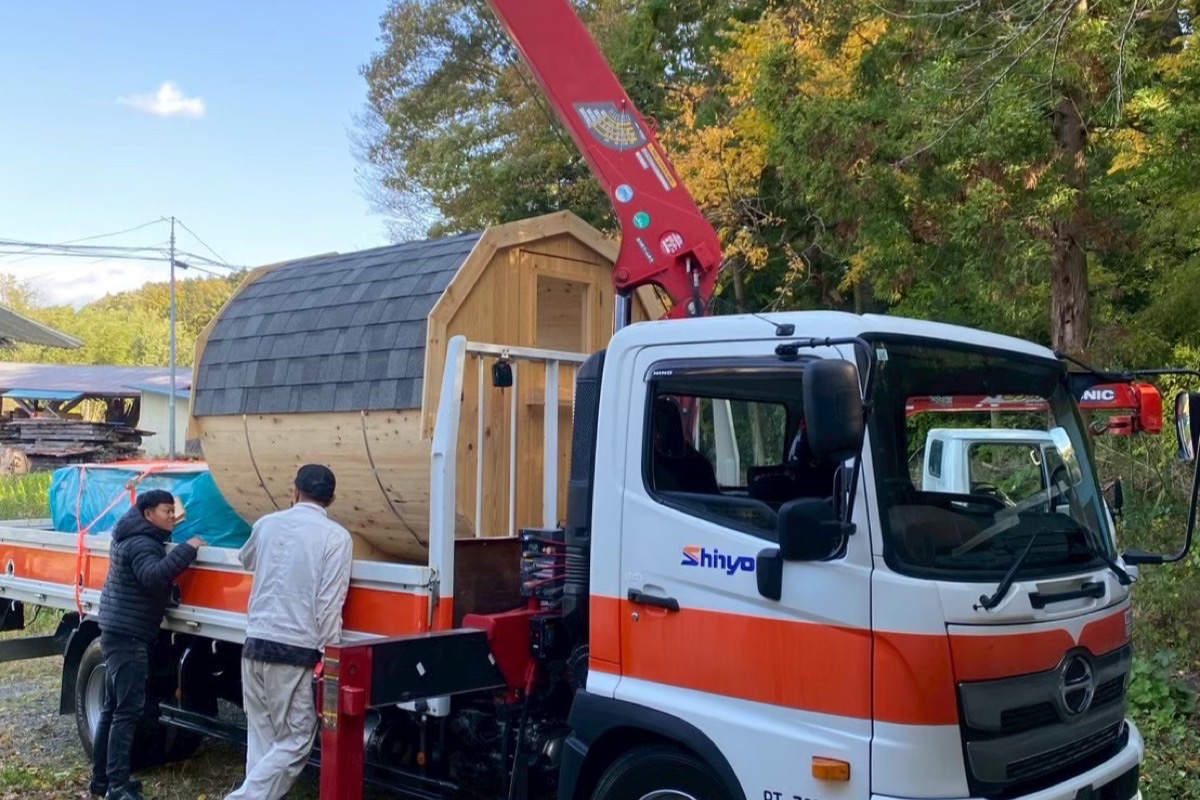 トラックへの積み込み